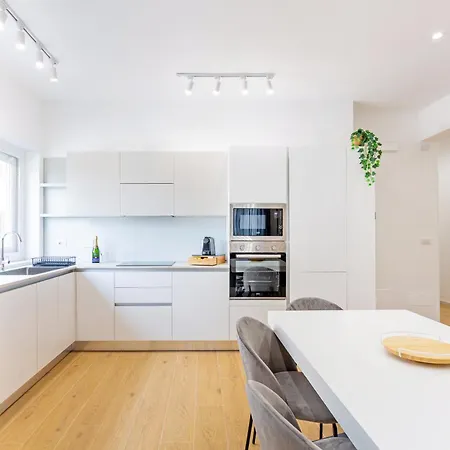 Luciano Primavera Apartment Rome