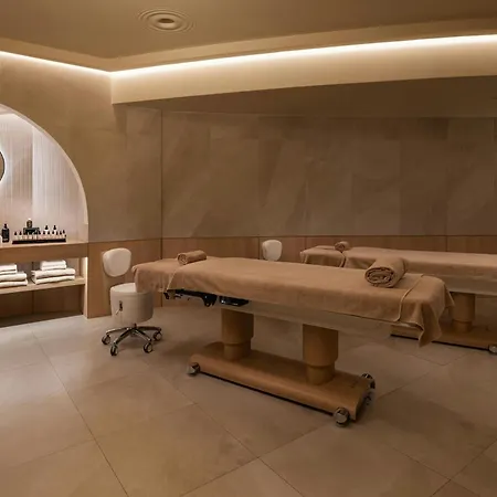 Sheraton Hotel&conference Center 4*