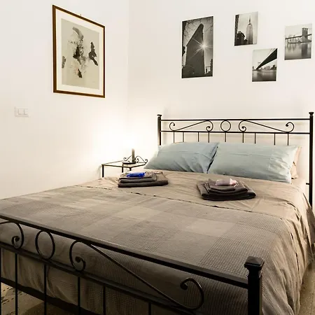 Da Alessia Per Dormire Al Coppede Bed & Breakfast 3*