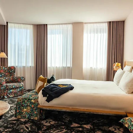 Hotel Mama Shelter 4*