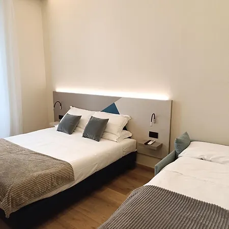 Apartment Honeycomb Rom