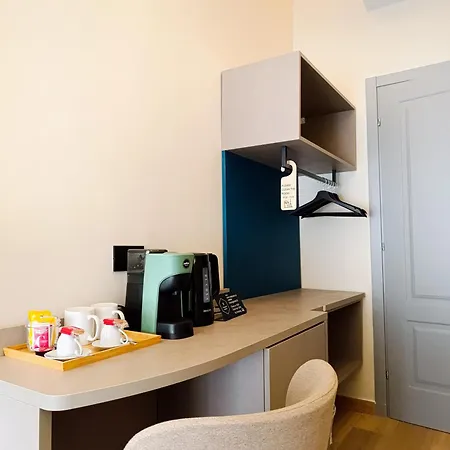 Honeycomb Apartment