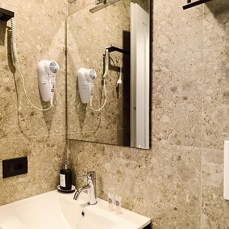 Apartment Honeycomb *