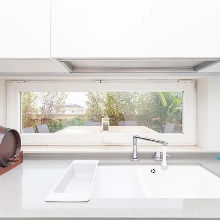 Appartamento Elegant Metro A - By Openroma *