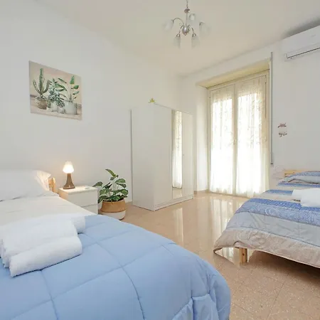 Center In A Few Minutes, La Fenice Apartment