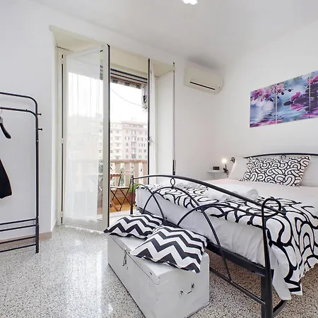 Center In A Few Minutes, La Fenice Apartment *