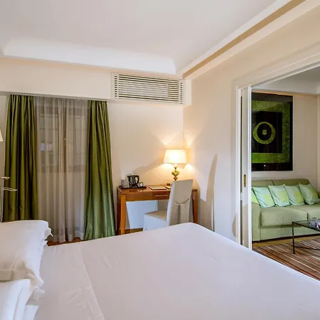 Hotel Adriano Rooftop 4*