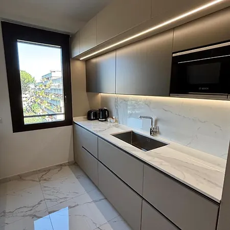 Apartamento Stylish Spacious 3-bedroom Apartment, Open-space Kitchen, 3 Balconies! Roma