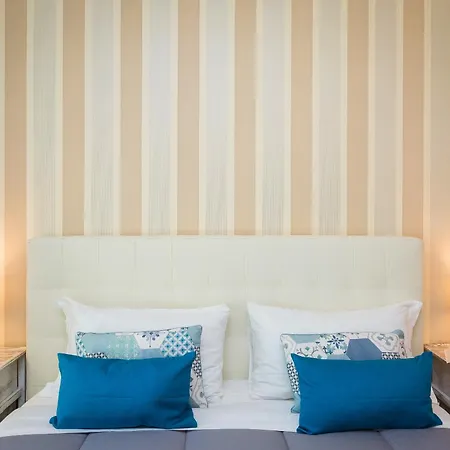 Apartment Boutique Domus Trastevere Family