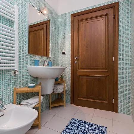 Boutique Domus Trastevere Family Apartment Rome