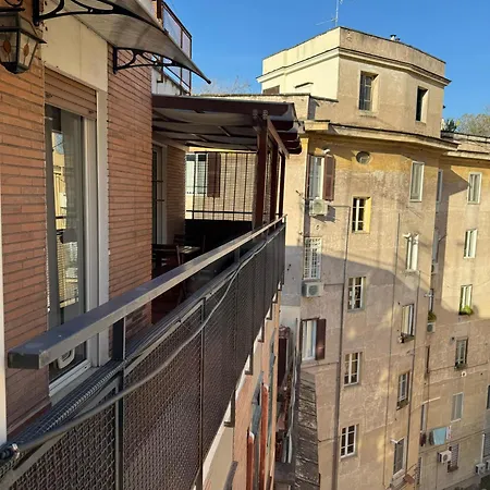 Appartamento Splendido Attico Con Terrazza A Trastevere Roma
