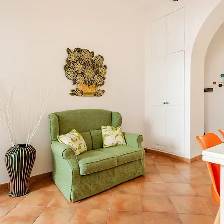 Design Ironico, 10 Minutes Termini, 20 Minutes Colosseum Apartament Rzym