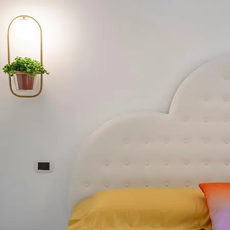 Design Ironico, 10 Minutes Termini, 20 Minutes Colosseum Rzym
