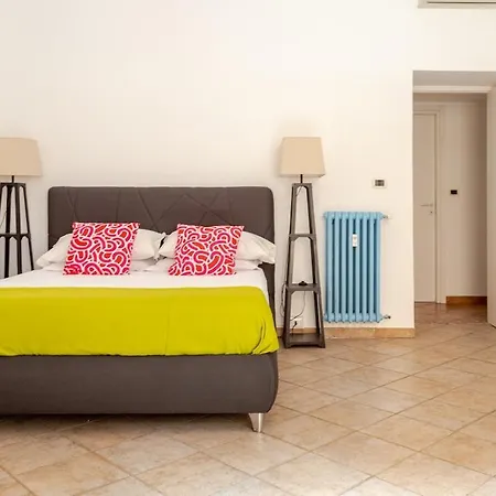 Design Ironico, 10 Minutes Termini, 20 Minutes Colosseum Apartament