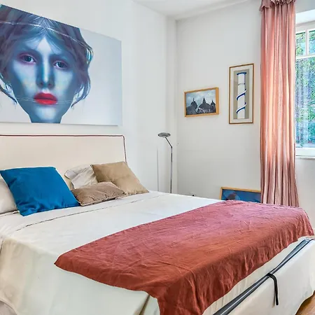 Skylife Eco-luxe Trastevere Haven Apartment Rome