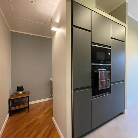 Jungle House 1800 Meters From The Colosseum Apartment