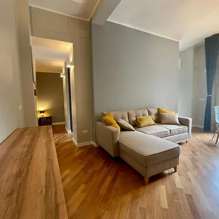 Apartment Jungle House 1800 Meters From The Colosseum