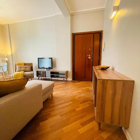 Apartment Jungle House 1800 Meters From The Colosseum Rome