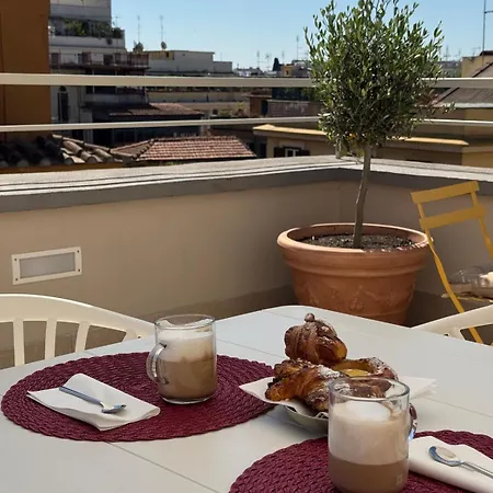 Appartamento Attico Colosseo, Terrazza Da Sogno, Vista Unica Roma