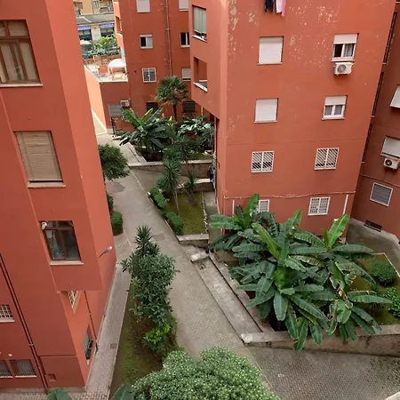 Apartment At Mollys Metro A Luciosestio Rome