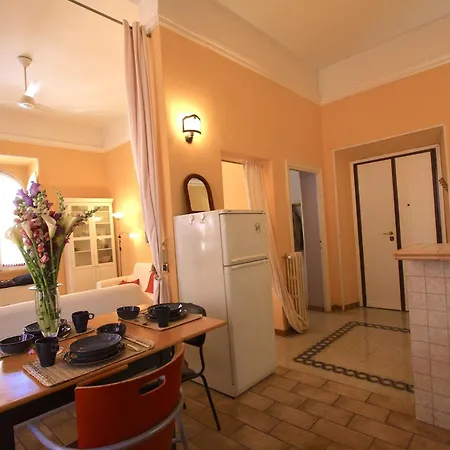 Apartment Mameli House Rome