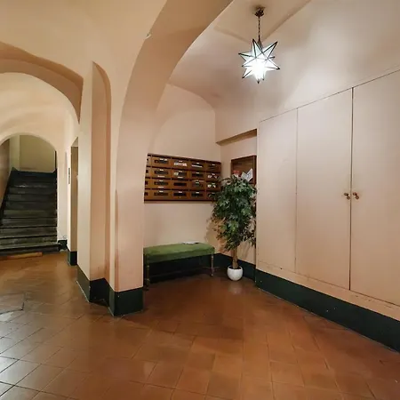 Trident By Buddyrent Apartment Rome