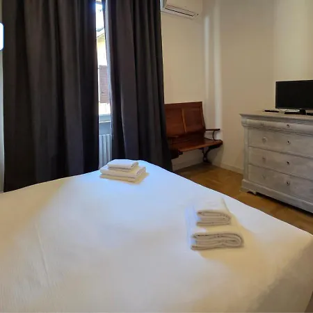Apartment Rienzo Charme *