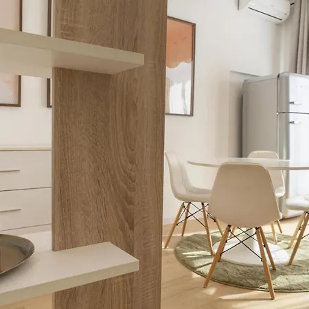 Bright And Modern With Sunny Balcony Lejlighed *