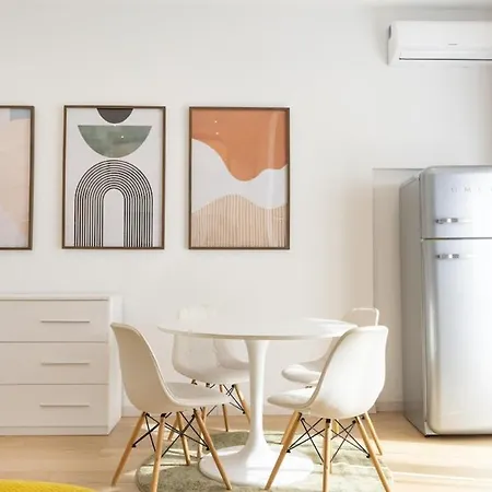 Lejlighed Bright And Modern With Sunny Balcony
