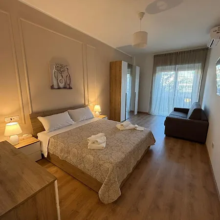 Rhome 71 Guest house *