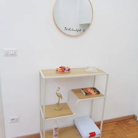 Vittoria Apartment *