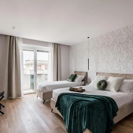 Apartment The Rent - Spacious Three-bedroom Flat In The San Giovanni Area Rome