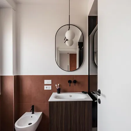 The Rent - Spacious Three-bedroom Flat In The San Giovanni Area * Rome