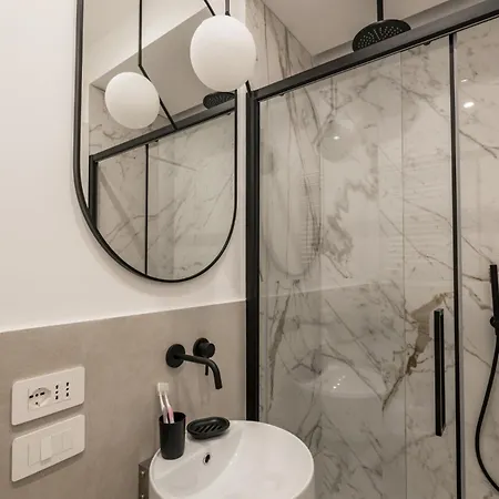 Apartment The Rent - Spacious Three-bedroom Flat In The San Giovanni Area