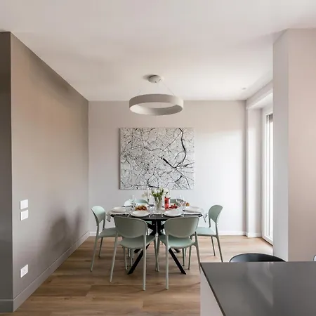 The Rent - Spacious Three-bedroom Flat In The San Giovanni Area *