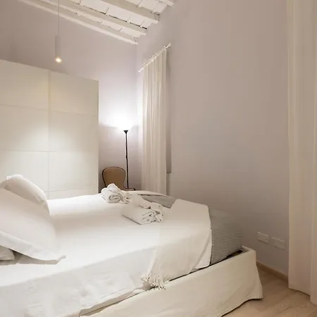 Azzurra Apartment *