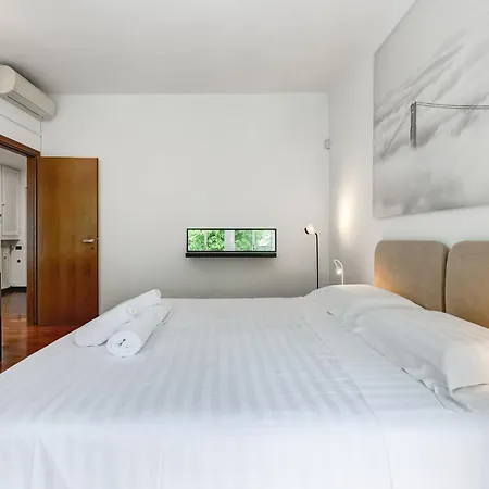 Apartment New Flat Beethoven Rome