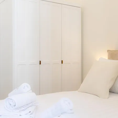Mellini View By In Apartment