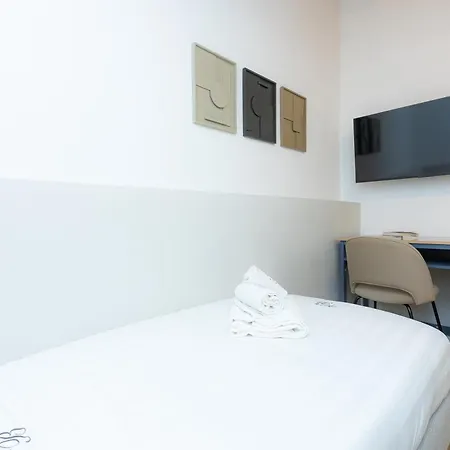 Mellini View By In Apartment Rome