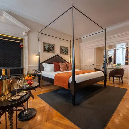 Torre Argentina Relais - Residenze Di Charme