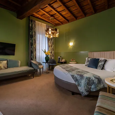 Torre Argentina Relais - Residenze Di Charme Guest house