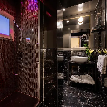Torre Argentina Relais - Residenze Di Charme 3*