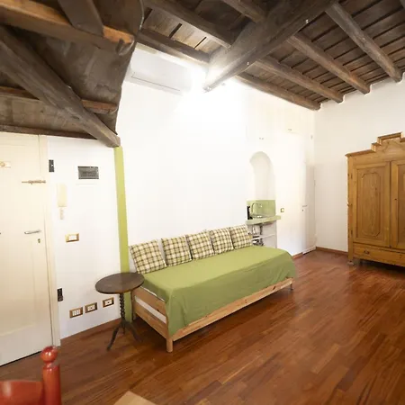 Apartment Trastevere Romantic Nest Rome