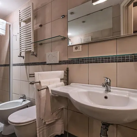 Domus Campo De Fiori Apartment