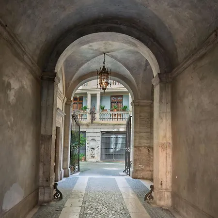 Apartment Domus Campo De Fiori Rome