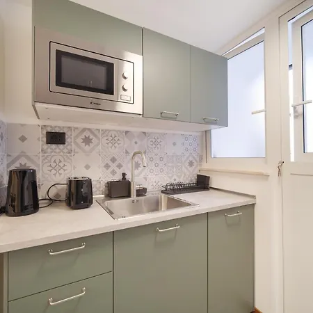 Apartment Dadada By Buddyrent Rome