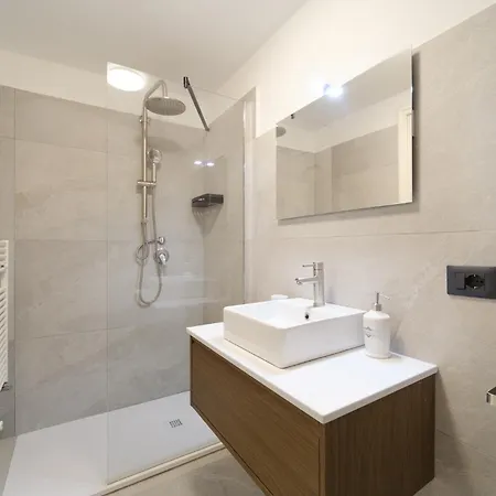 Apartment Dadada By Buddyrent Rome