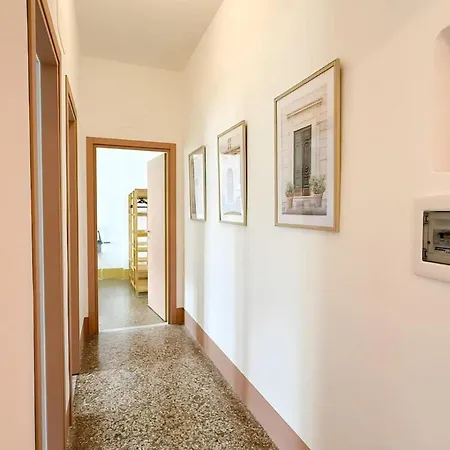 Stylish Balcony, Ac,aqueduct View Apartment *