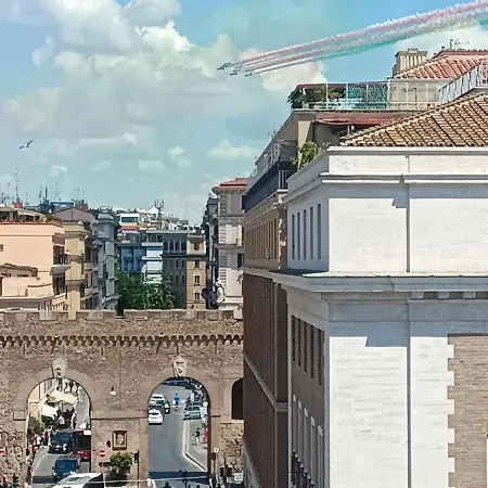 Large Vatican Loft Near The Metro * Rome