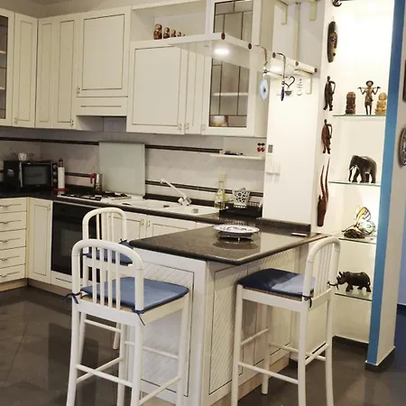Large Vatican Loft Near The Metro Apartment *